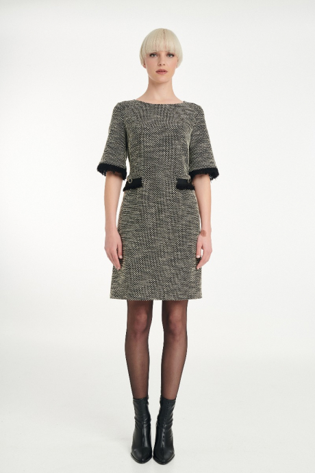 Φόρεμα tweed με κροσάκι 